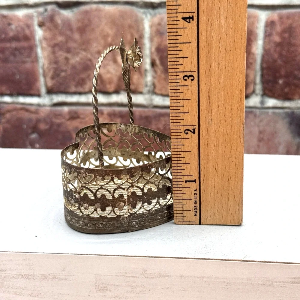 Vintage Silver Plated Filigree Heart Shaped Basket‎ Trinket Holder w Rose